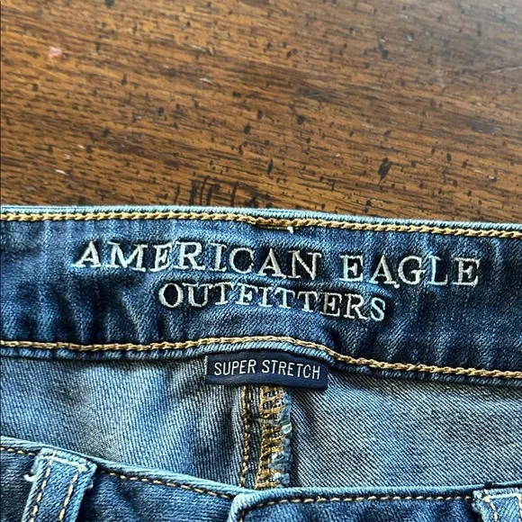 American Eagle Outfitters Dark Blue Jean Shorts Sz 4 - Picture 3 of 6